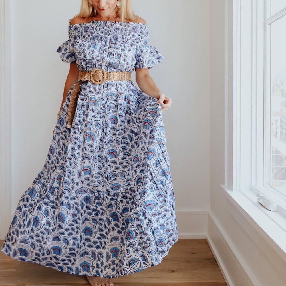 Marea Elegant Blue and White Patterned Maxi Dress
